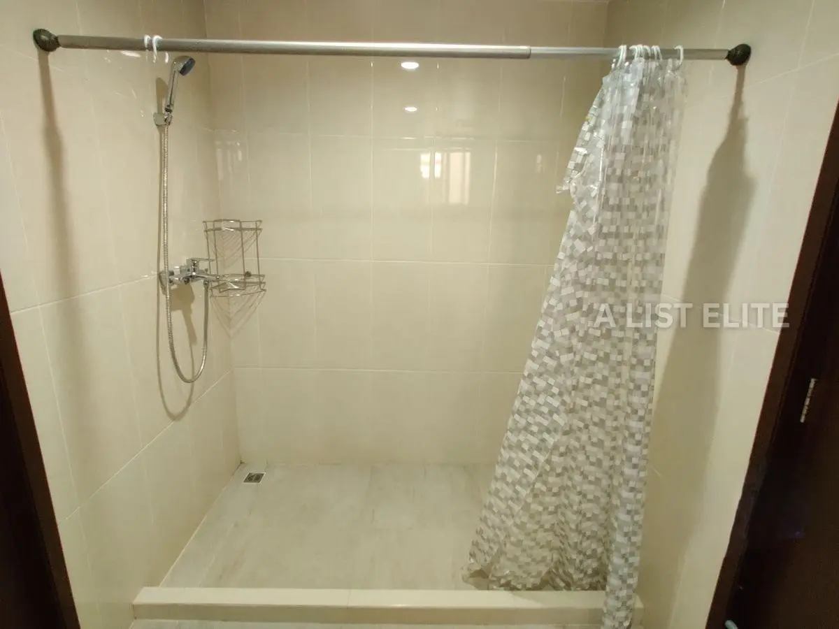 Luxury 4-Bedroom Apartment at Rishi Court - Sukhumvit