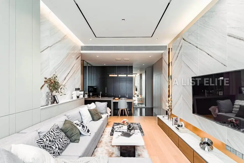 Luxury Living at 28 Chidlom - Prime Location Apartment