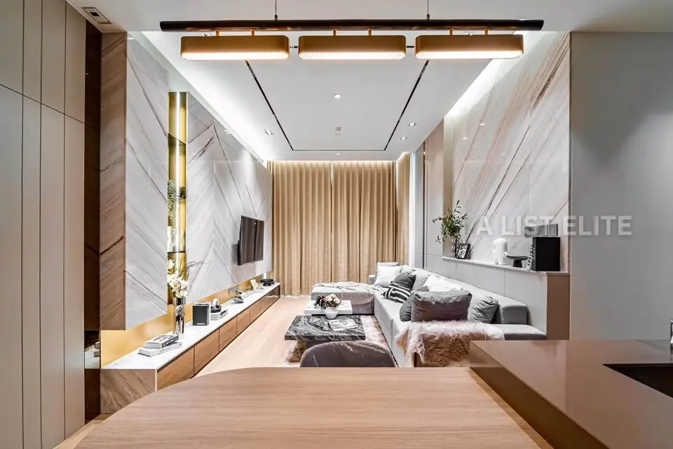 Luxury Living at 28 Chidlom - Prime Location Apartment
