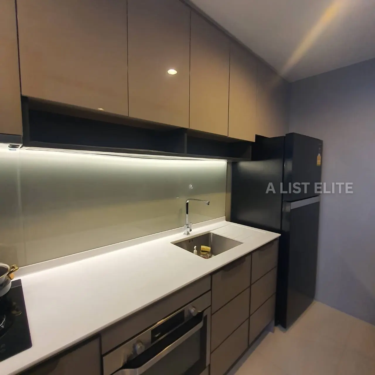 Condo 333 Riverside : Vie luxueuse au bord de la rivière