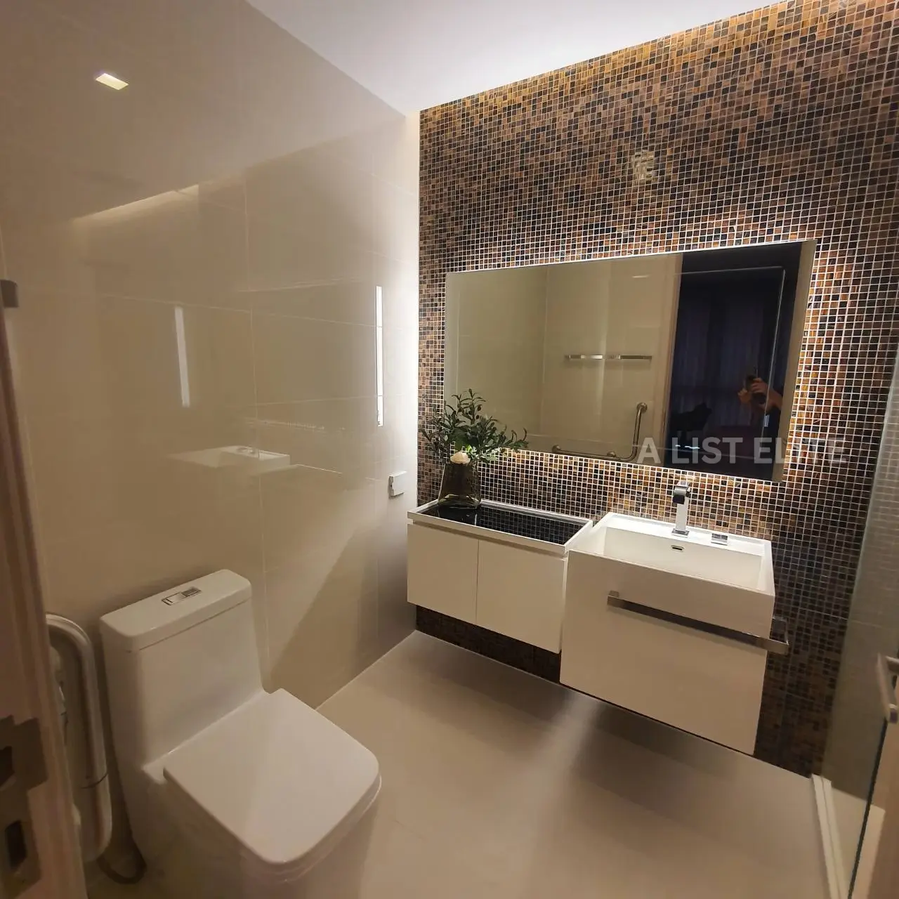 Condo 333 Riverside : Vie luxueuse au bord de la rivière