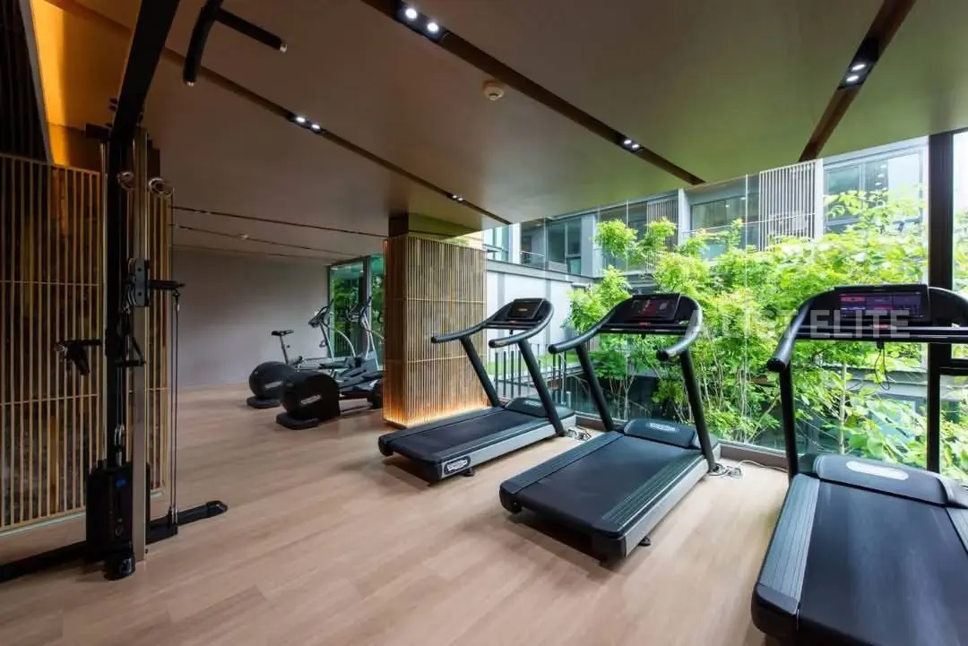คอนโดหรูใจกลางทองหล่อที่ Lloyd Lloyd Research Center