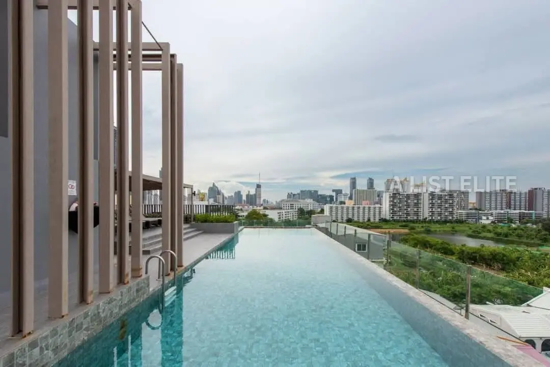 คอนโดหรูใจกลางทองหล่อที่ Lloyd Lloyd Research Center