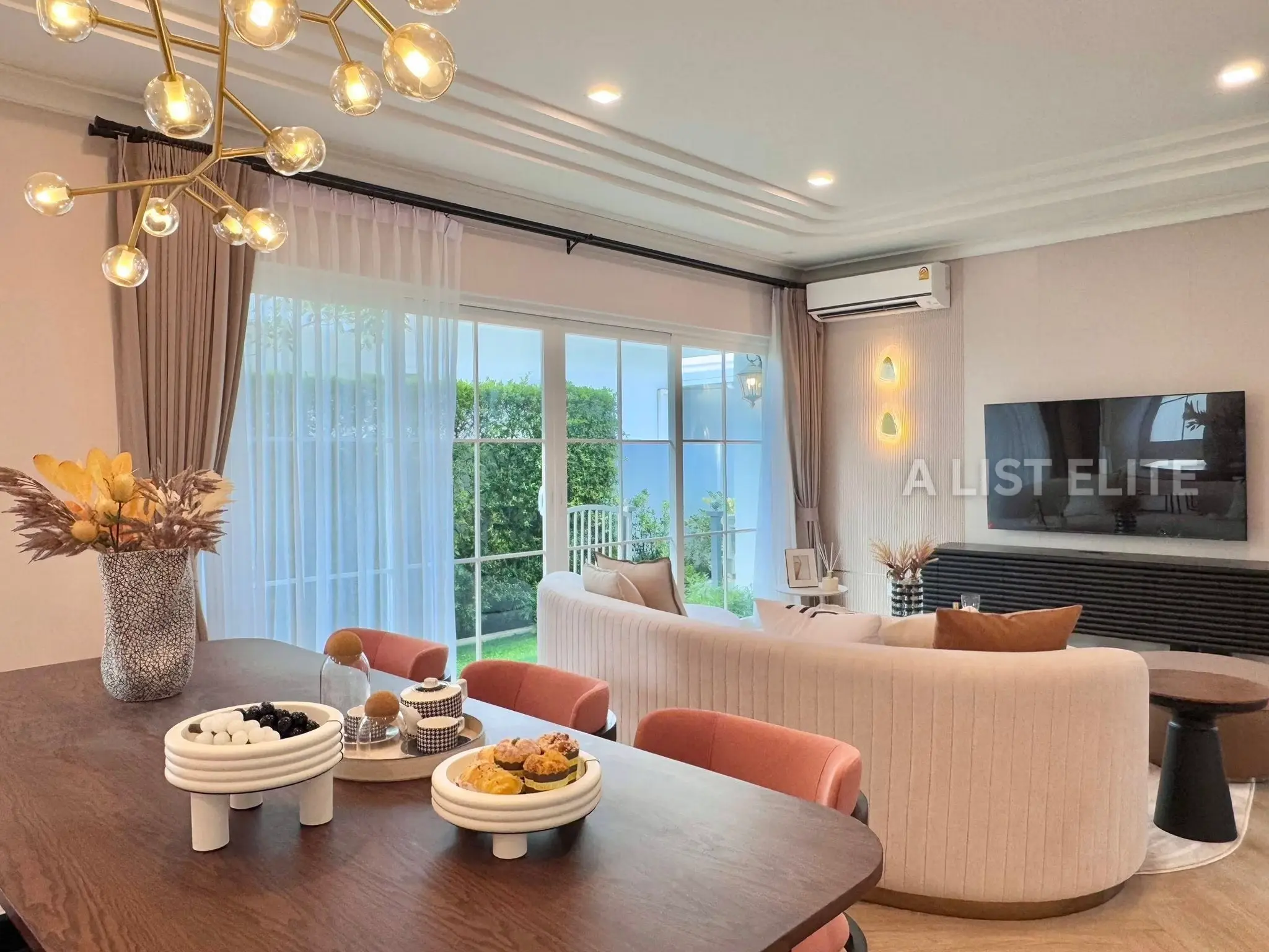 Stunning Fully Furnished Home in CHAIYAPRUEK Bangna Km.15