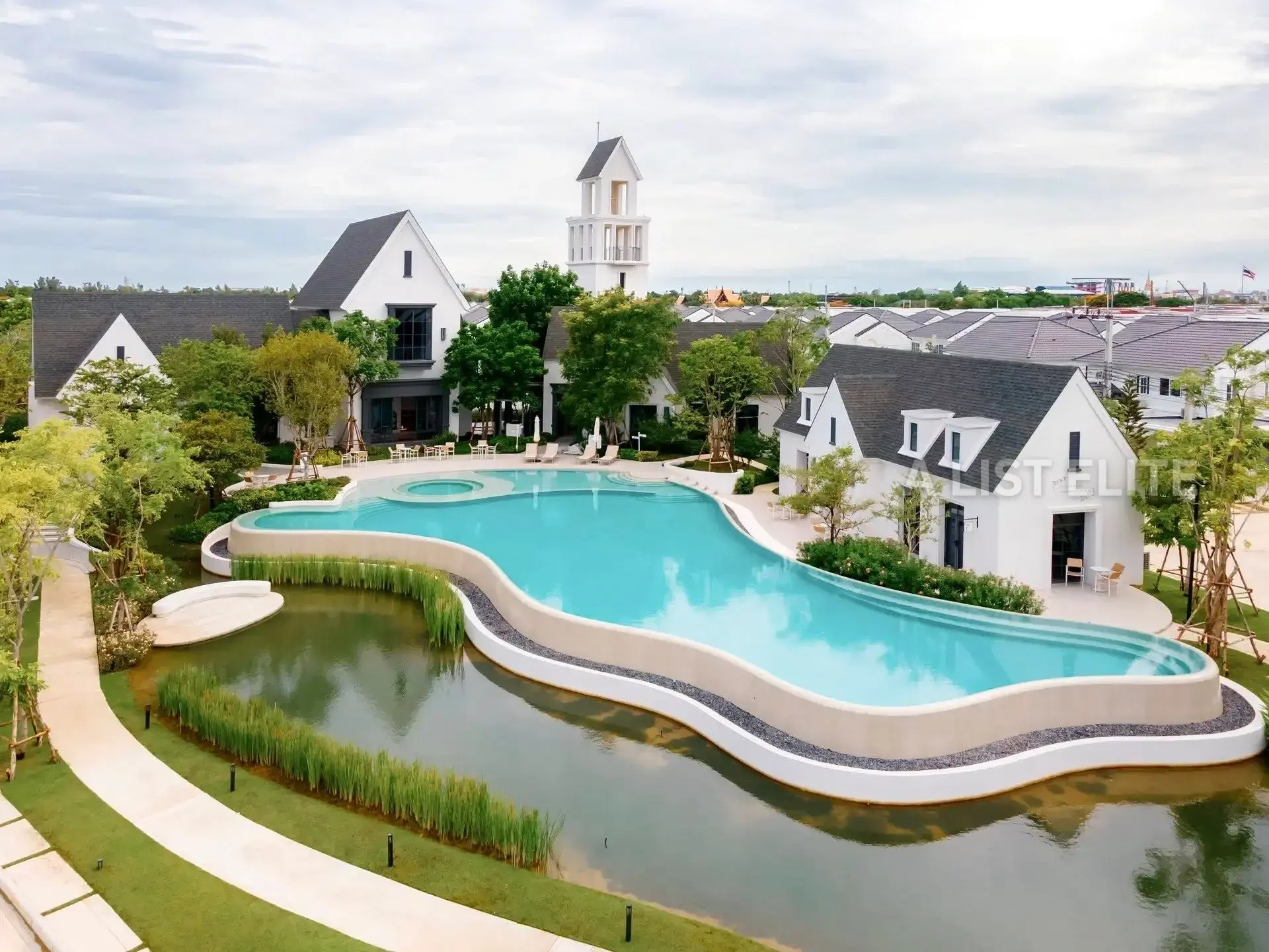Stunning Fully Furnished Home in CHAIYAPRUEK Bangna Km.15