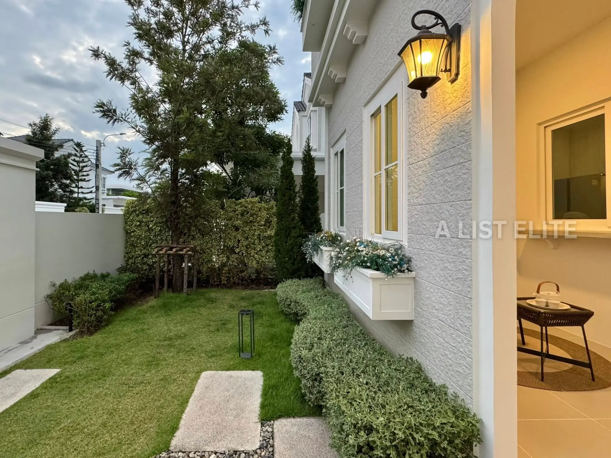 Stunning Fully Furnished Home in CHAIYAPRUEK Bangna Km.15