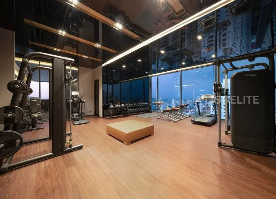 คอนโดดูเพล็กซ์หรูใกล้รถไฟฟ้าทองหล่อ - Laviq Sukhumvit 57