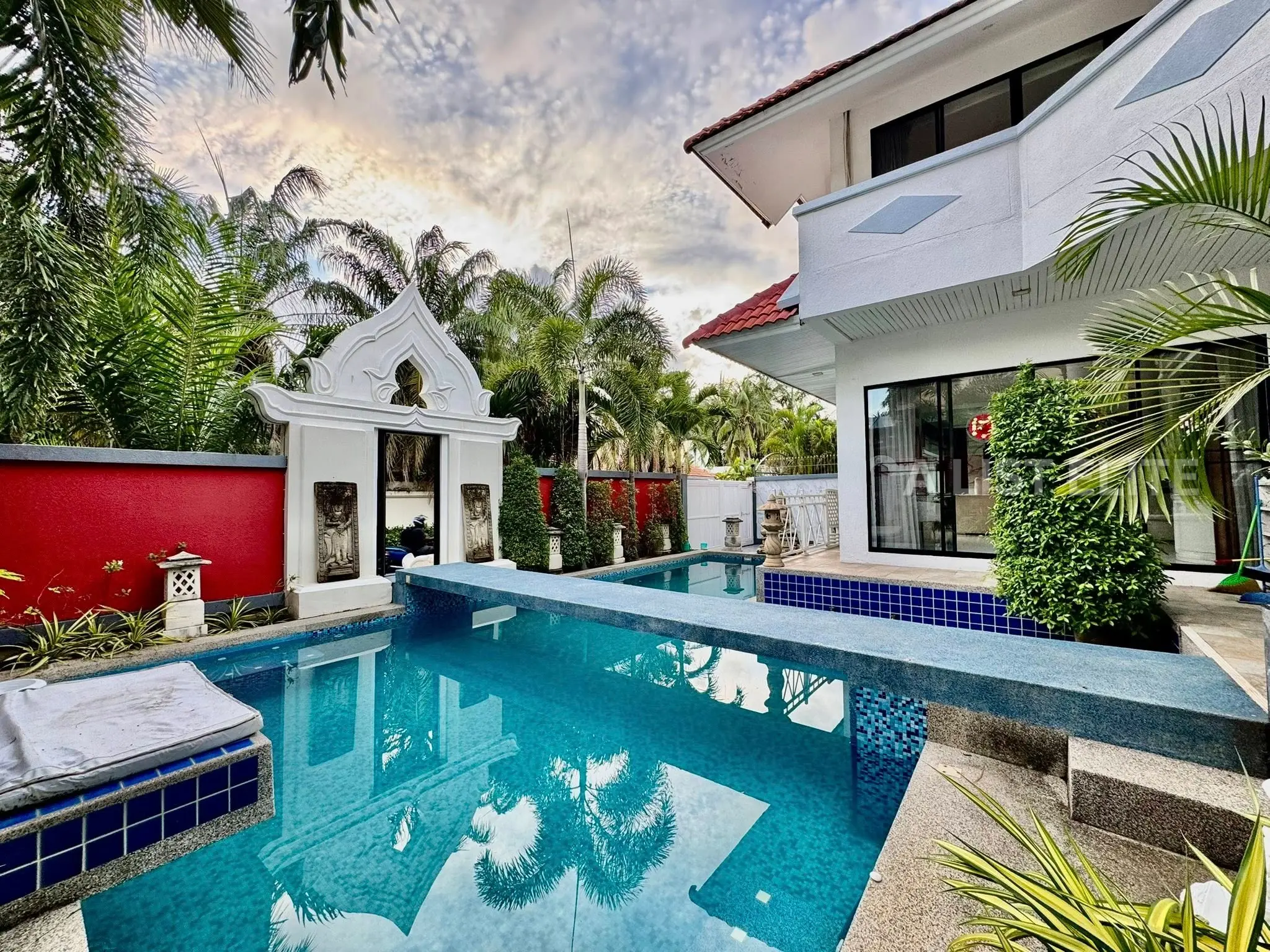 Villa avec Piscine - Proche de la Plage de Jomtien, Pattaya