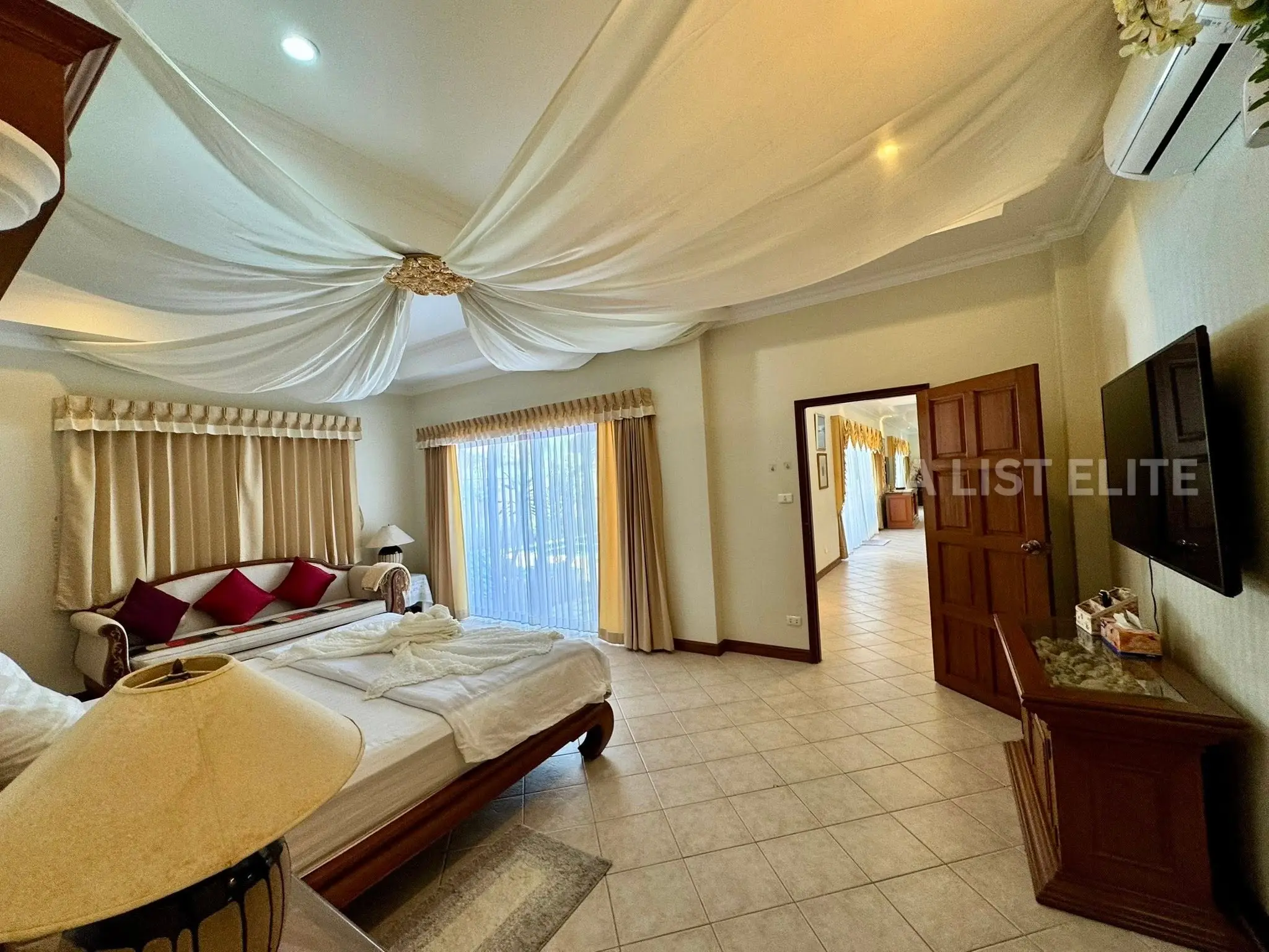 Pool Villa - Near Jomtien Beach, Pattaya