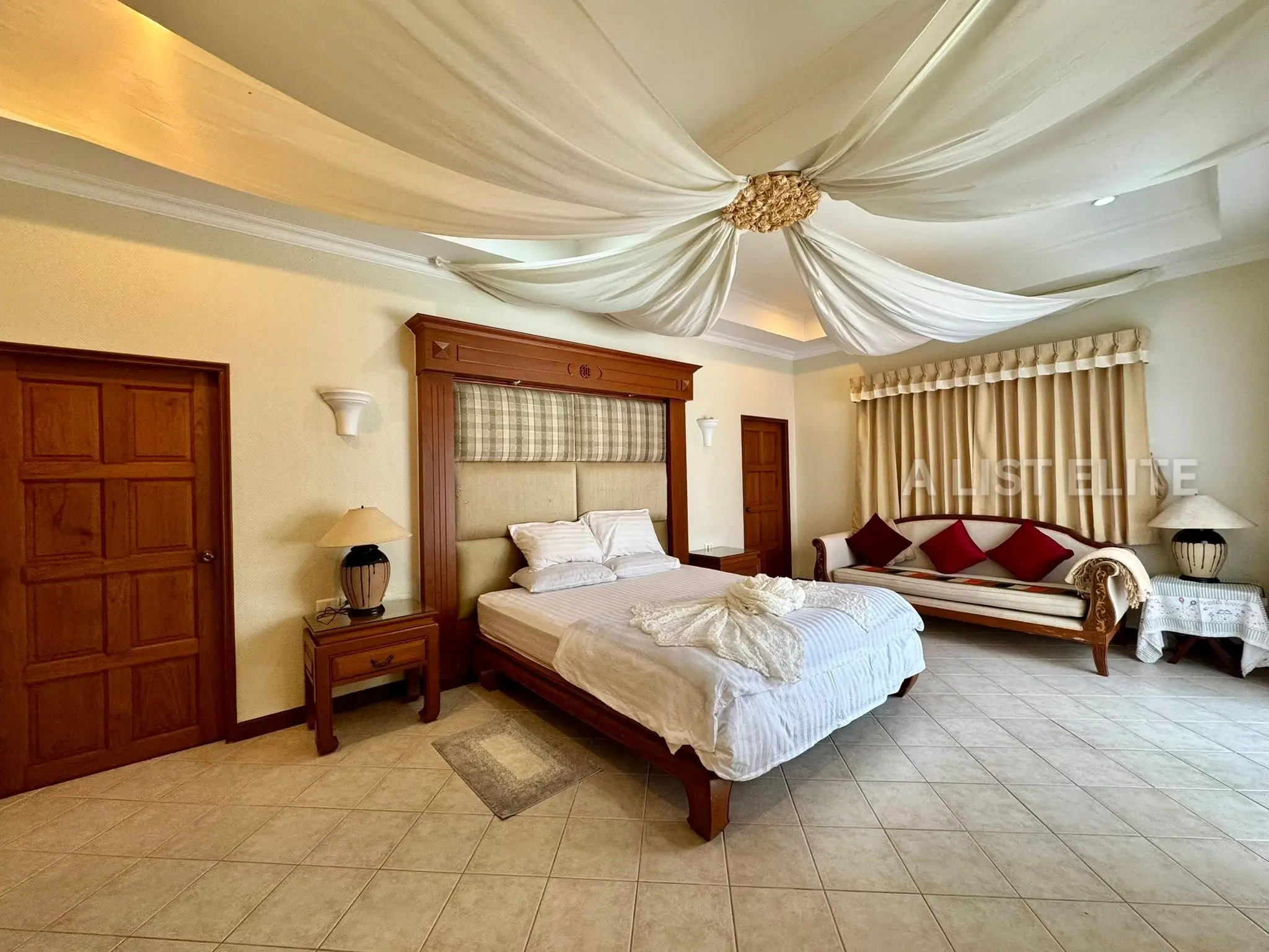 Pool Villa - Near Jomtien Beach, Pattaya