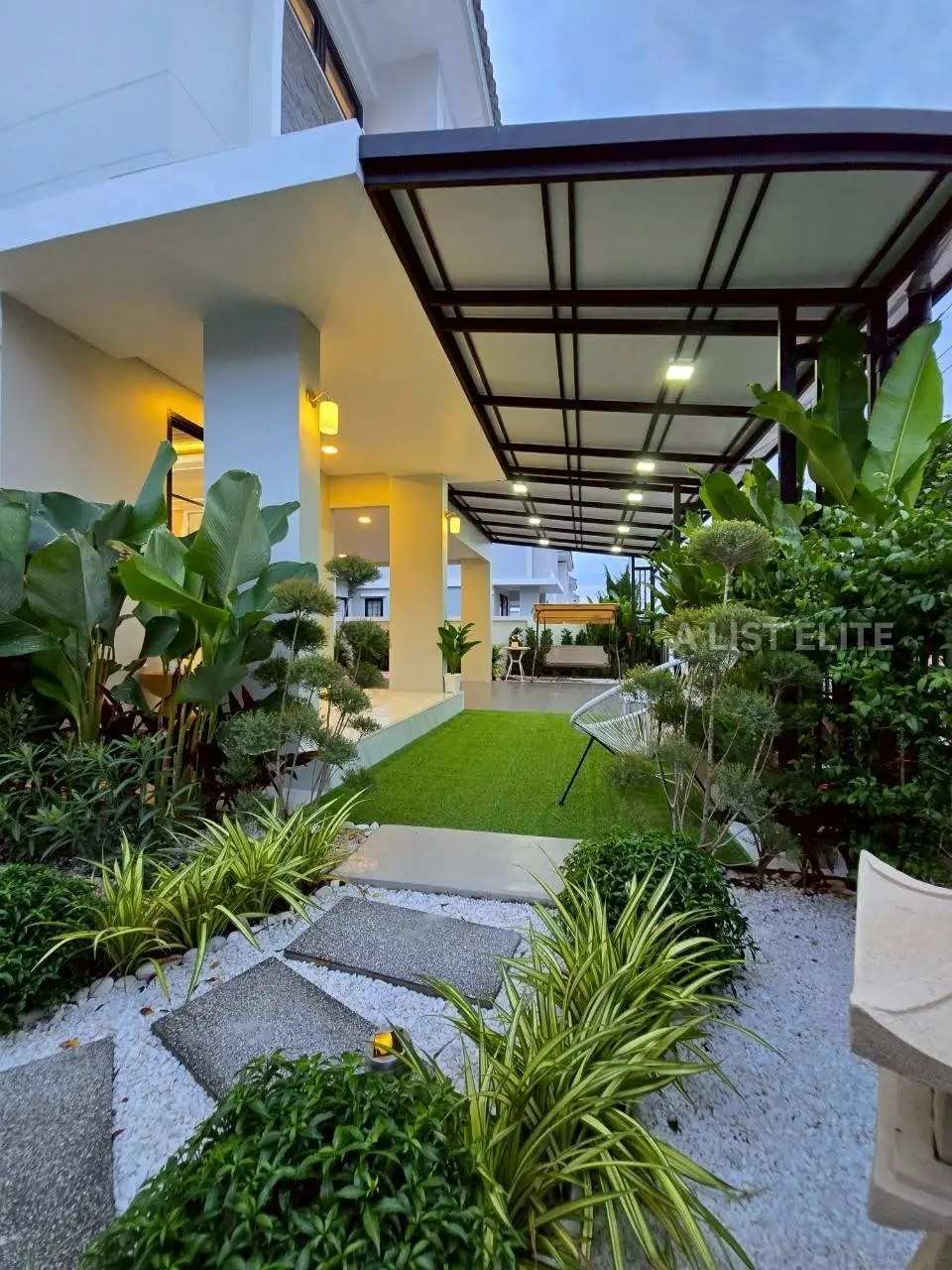 บ้านเดี่ยว - โครงการอุไรวรรณ แกรนด์วิลล่า ซอยเนินพลับหวาน พัทยา