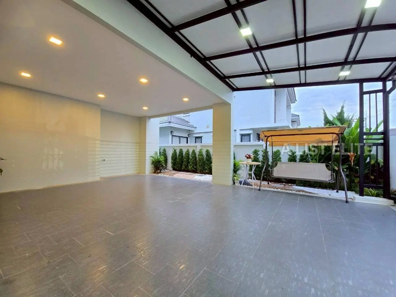 บ้านเดี่ยว - โครงการอุไรวรรณ แกรนด์วิลล่า ซอยเนินพลับหวาน พัทยา