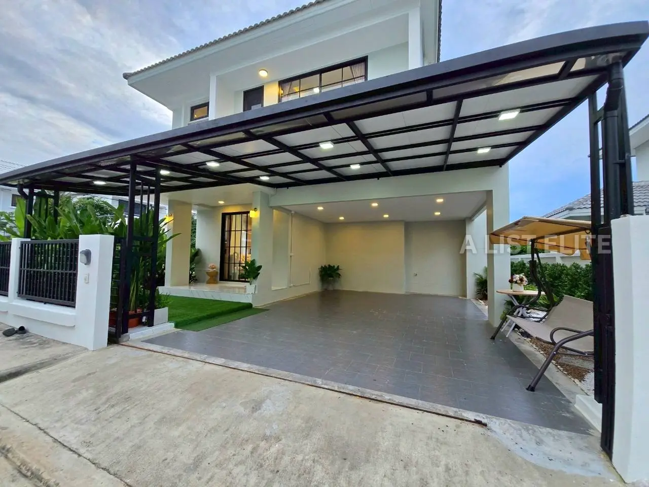 บ้านเดี่ยว - โครงการอุไรวรรณ แกรนด์วิลล่า ซอยเนินพลับหวาน พัทยา
