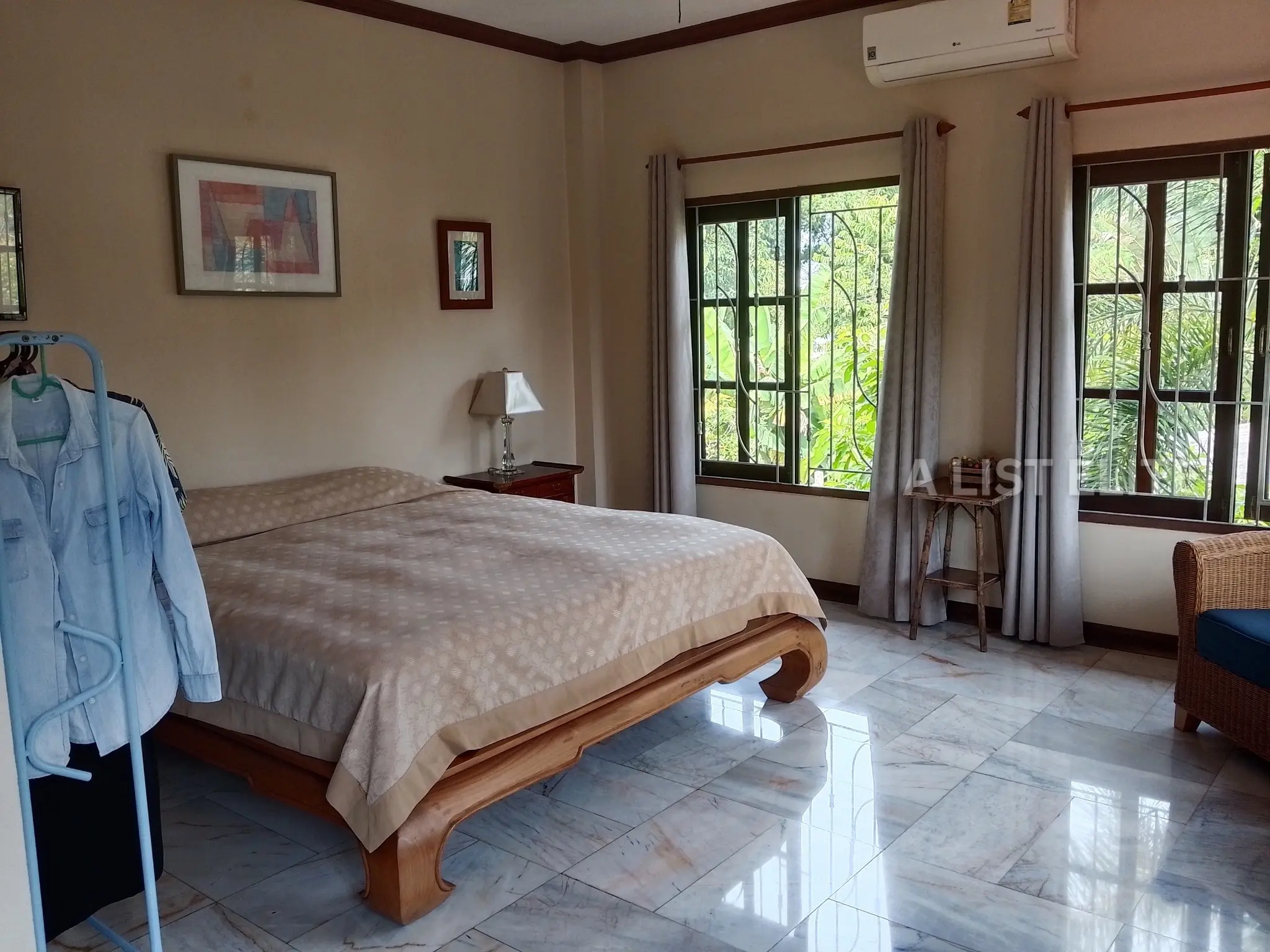 บ้านทรงไทย ห้วยใหญ่
