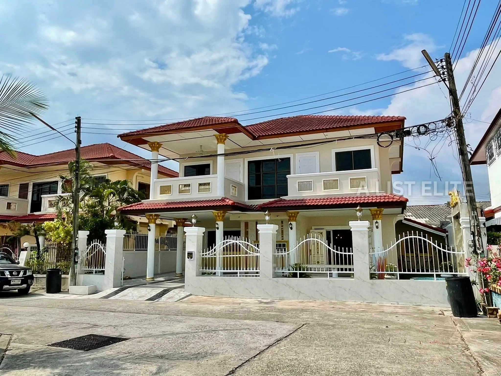 บ้านเดี่ยวรีโนเวทใหม่ หมู่บ้านเอกมงคล 3 พัทยา