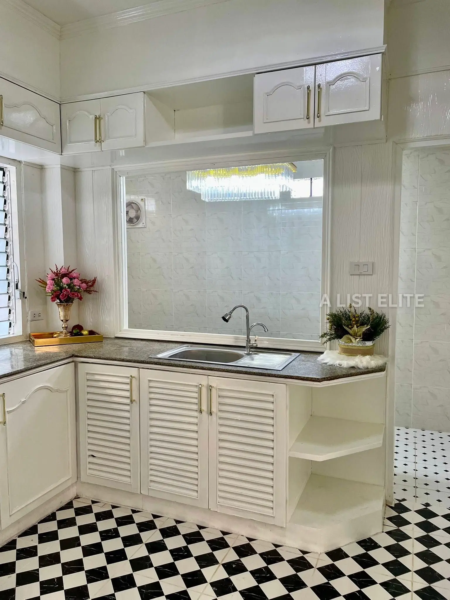 บ้านเดี่ยวรีโนเวทใหม่ หมู่บ้านเอกมงคล 3 พัทยา