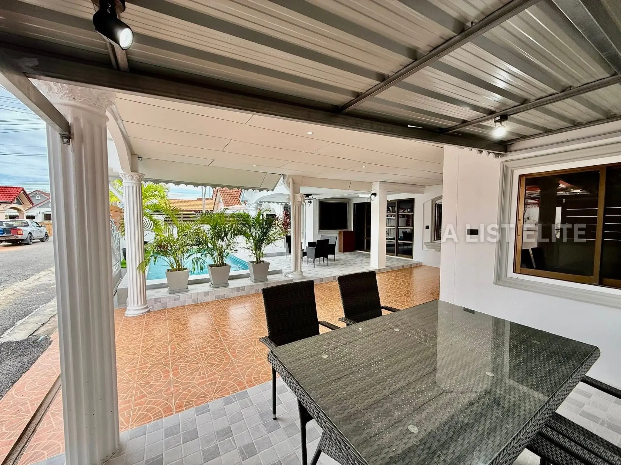 Wanta Village – Pattaya