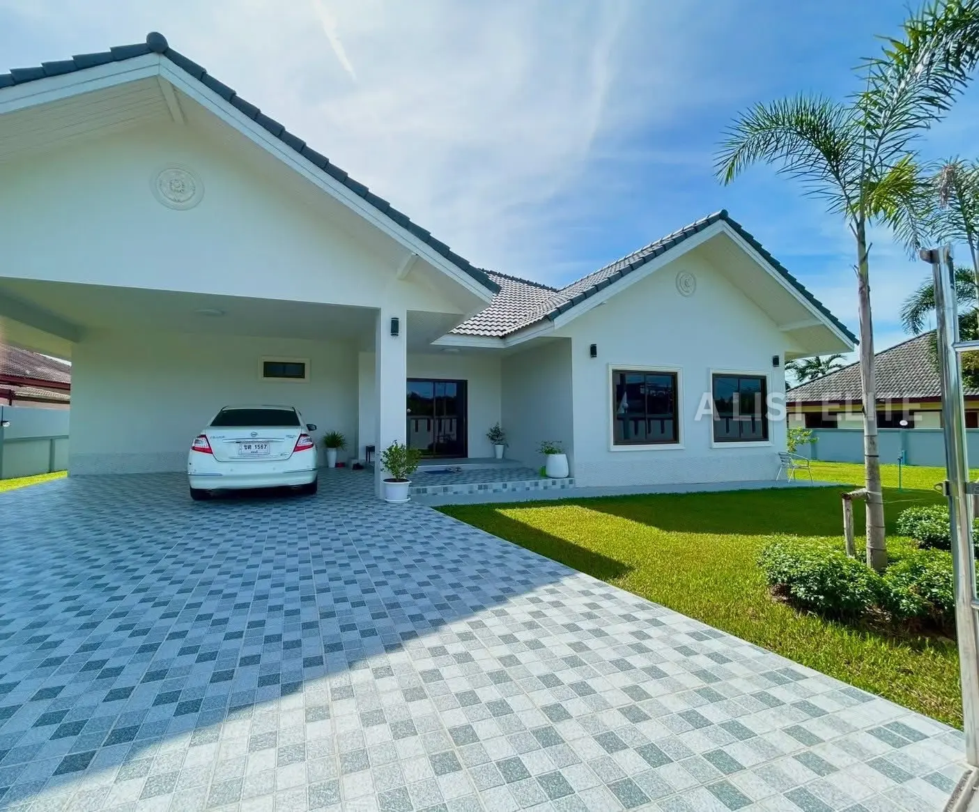 Pool Villa – Bang Saray