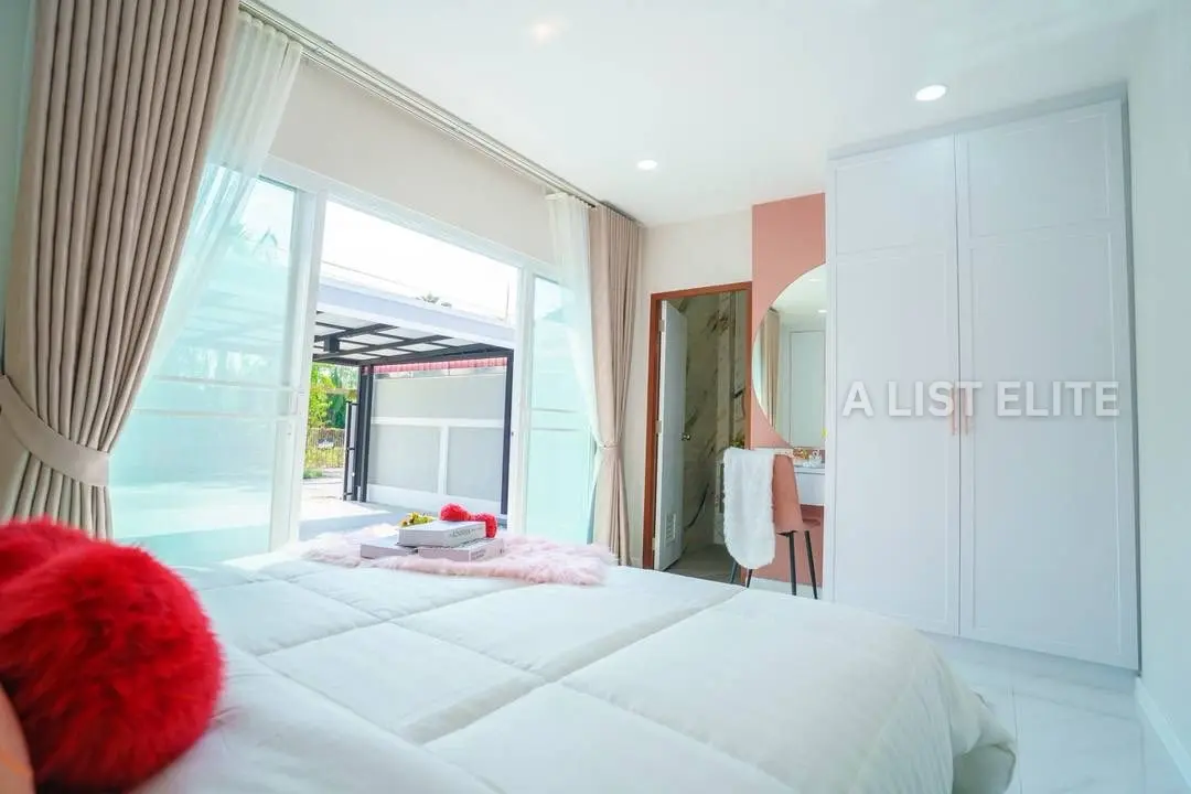 บ้านมุมสไตล์โมเดิร์นลักชูรี่ – ห้วยใหญ่