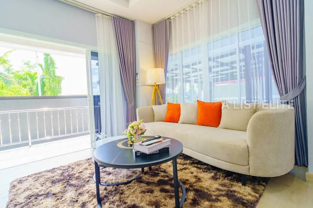 บ้านมุมสไตล์โมเดิร์นลักชูรี่ – ห้วยใหญ่