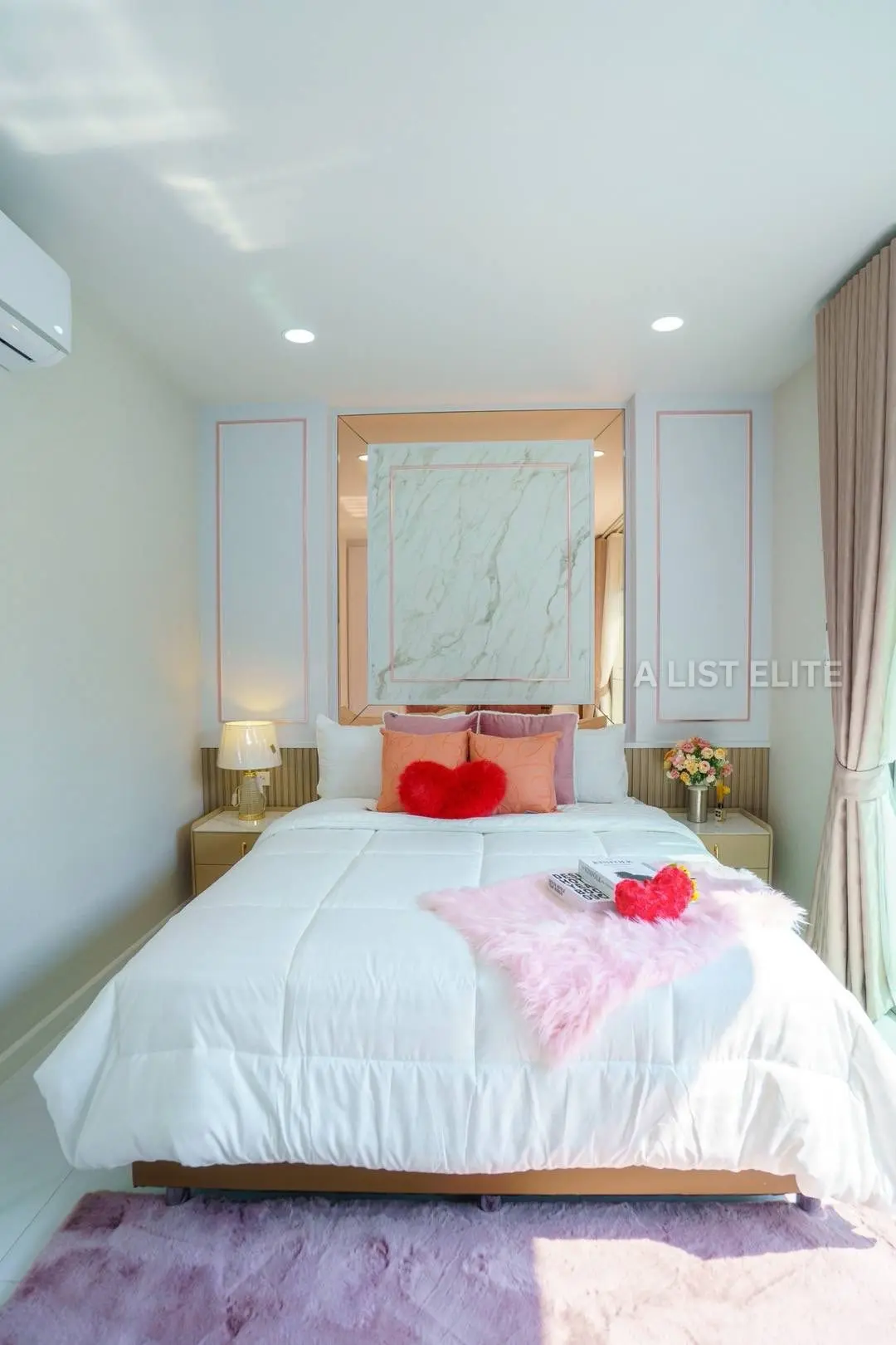 บ้านมุมสไตล์โมเดิร์นลักชูรี่ – ห้วยใหญ่