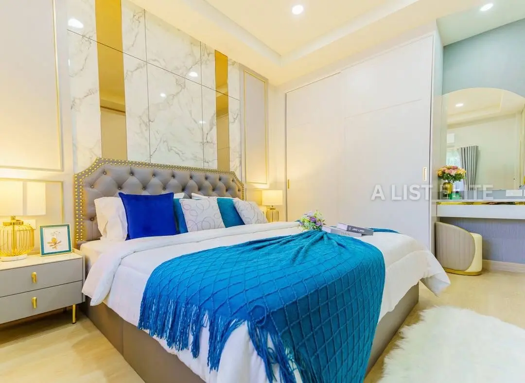 บ้านมุมสไตล์โมเดิร์นลักชูรี่ – ห้วยใหญ่