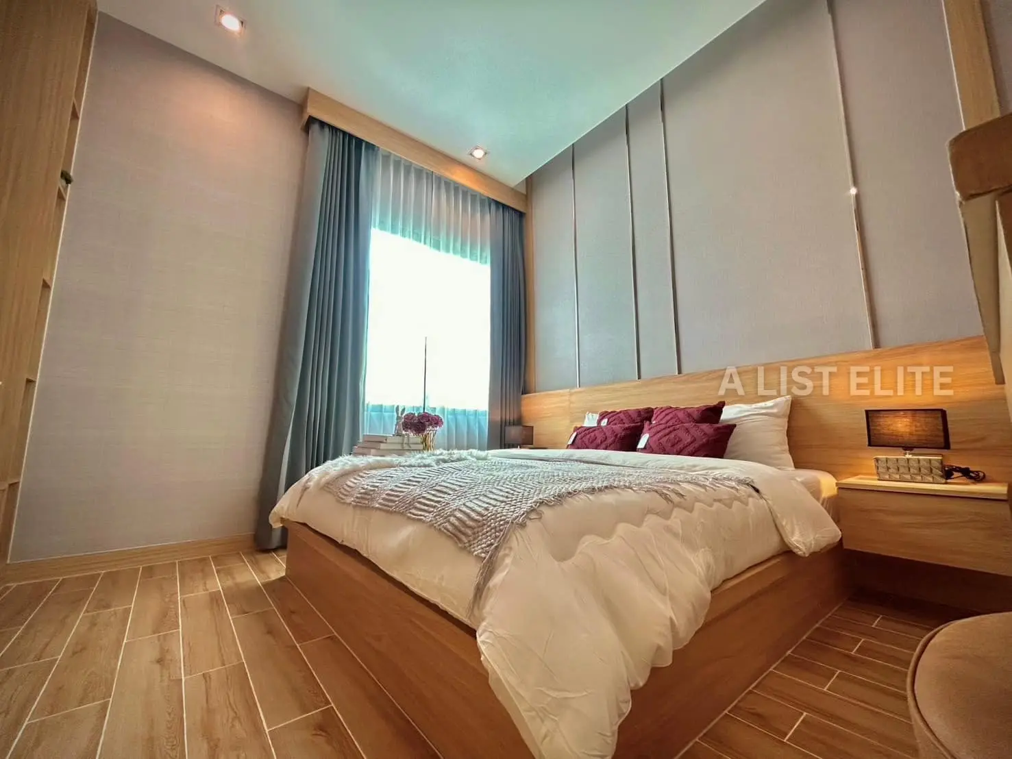 บ้านเดี่ยวพร้อมสระว่ายน้ำส่วนตัว – ทุ่งกลมตาลหมัน