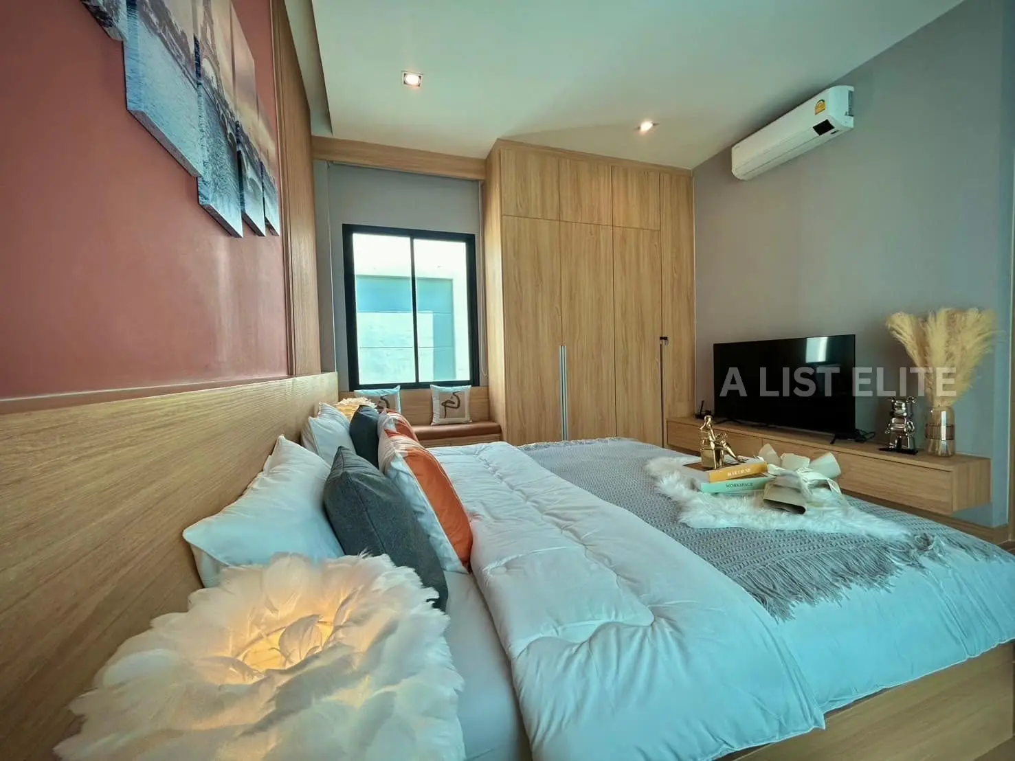 บ้านเดี่ยวพร้อมสระว่ายน้ำส่วนตัว – ทุ่งกลมตาลหมัน