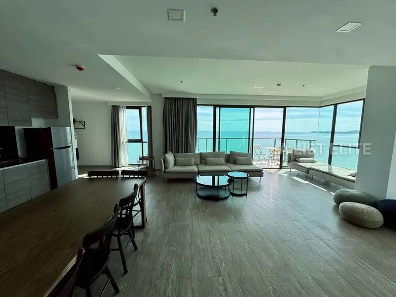 Aeras Condo Pattaya – Appartement 3 chambres en bord de mer