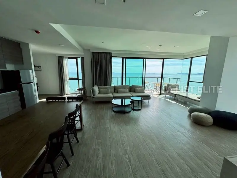 Aeras Condo Pattaya – Appartement 3 chambres en bord de mer