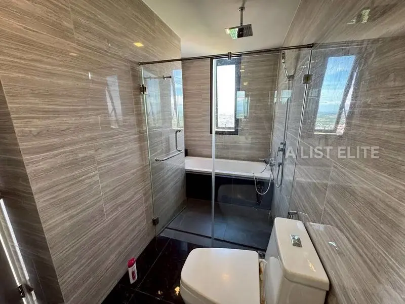 Aeras Condo Pattaya – Appartement 3 chambres en bord de mer