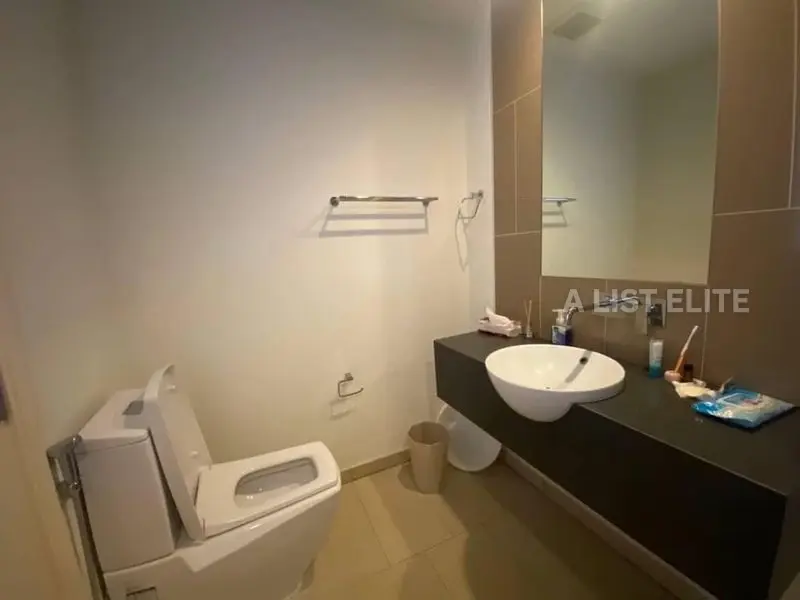 Zire Wongamat – Appartement 2 chambres en bord de mer avec vue mer