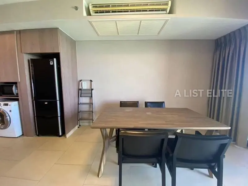 Zire Wongamat – Appartement 2 chambres en bord de mer avec vue mer