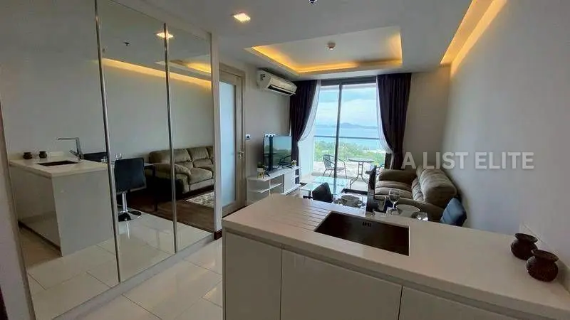The Peak Towers – Appartement 1 chambre abordable à Pratumnak