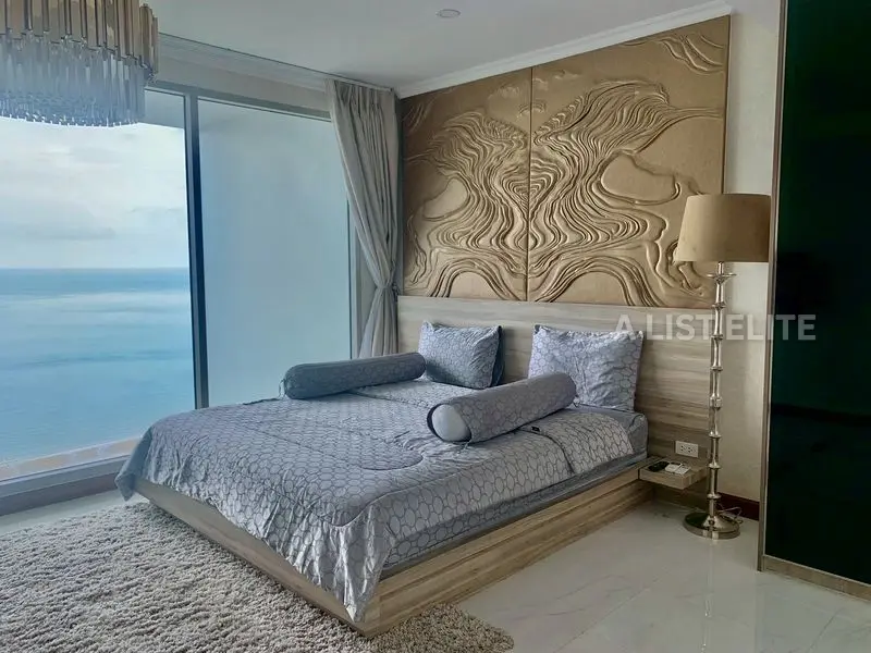 The Riviera Jomtien – Penthouse à vendre avec vue mer panoramique