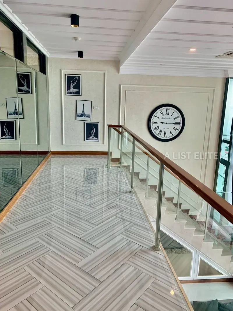 The Riviera Jomtien – Penthouse à vendre avec vue mer panoramique
