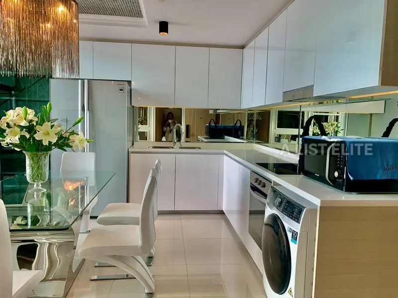 The Riviera Jomtien – Penthouse à vendre avec vue mer panoramique
