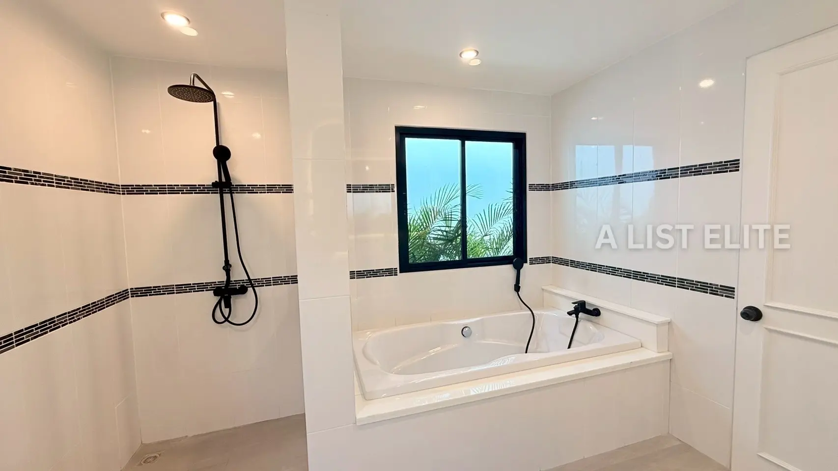 Maison avec piscine privée et club-house