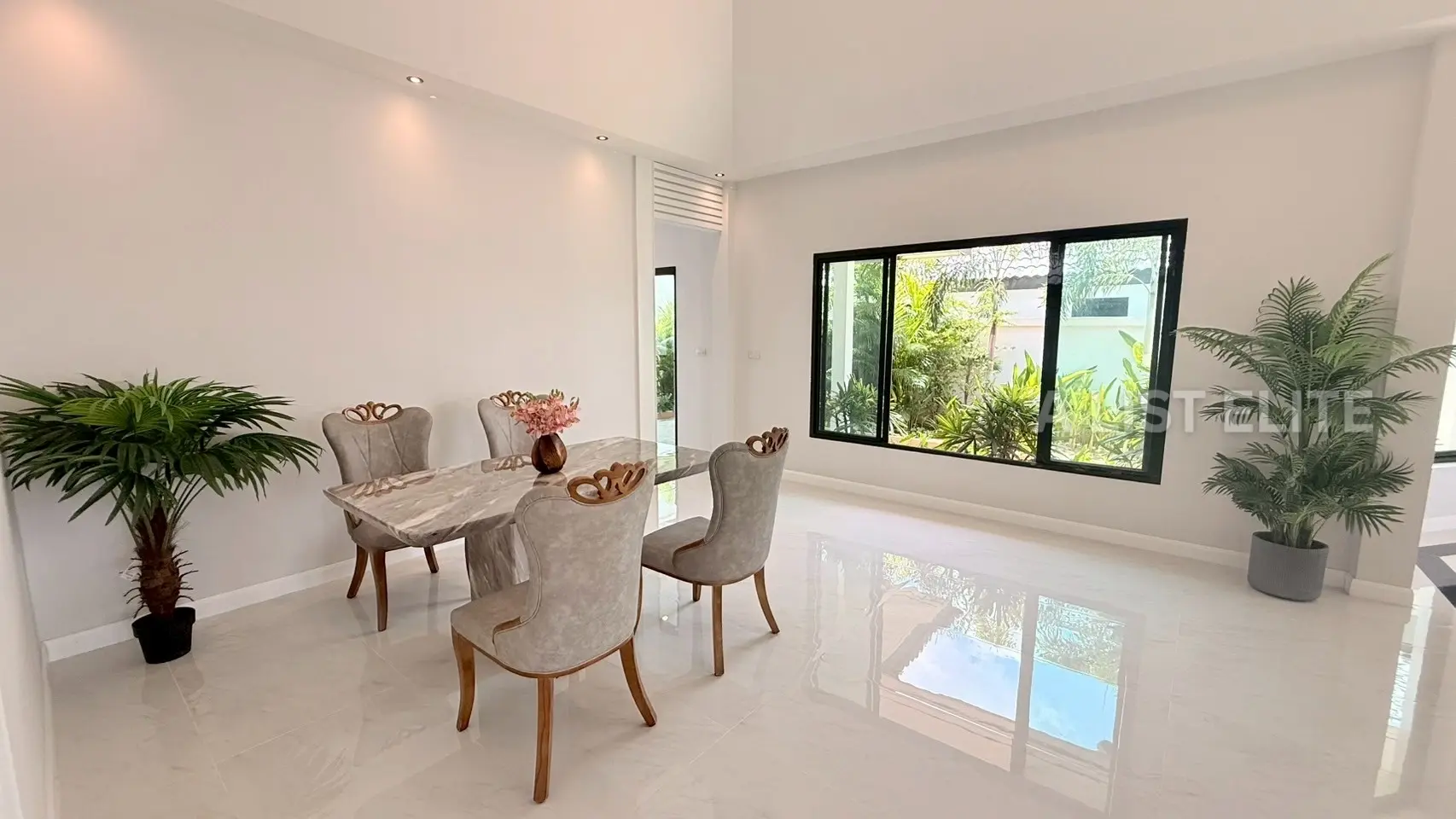 Maison avec piscine privée et club-house