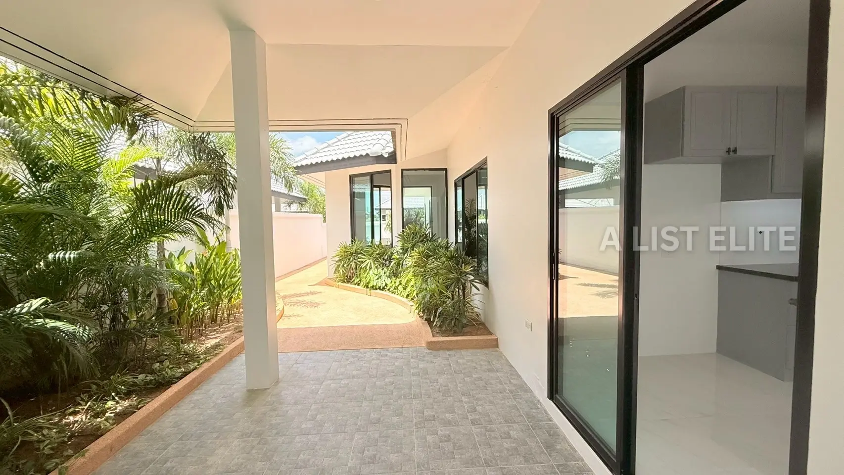 Maison avec piscine privée et club-house