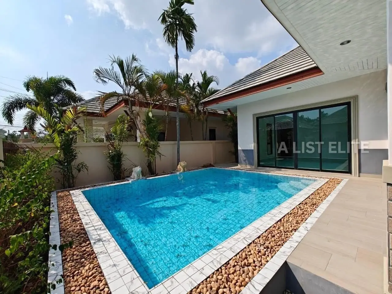 Baan Dusit Pattaya View – Huai Yai