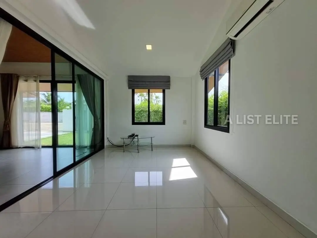Maison de plain-pied – Huai Yai, Soi Tessaban 1/12