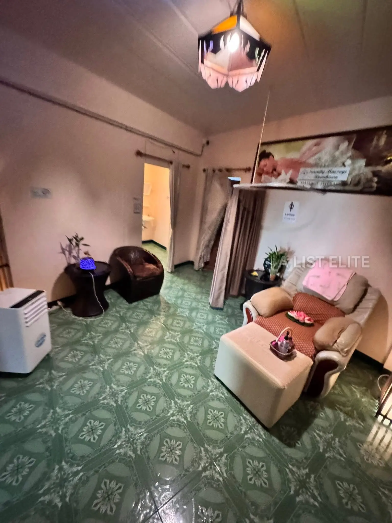 Immeuble d’angle près de la mer – Pratumnak Pattaya