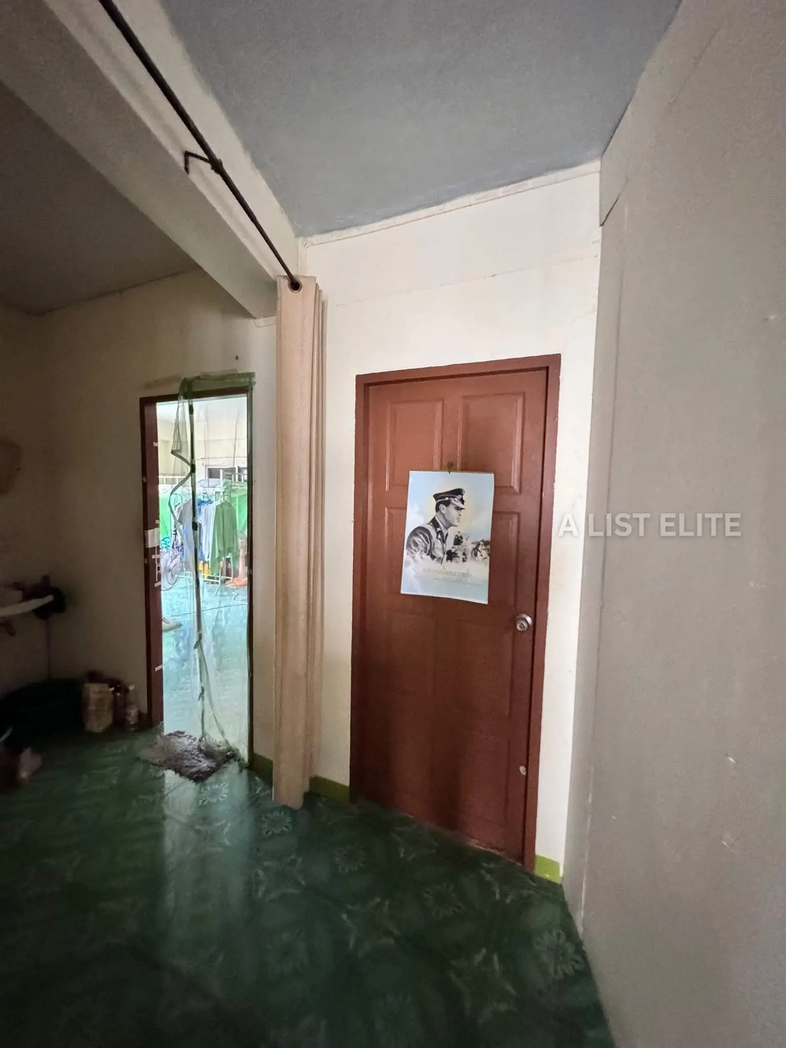 Immeuble d’angle près de la mer – Pratumnak Pattaya