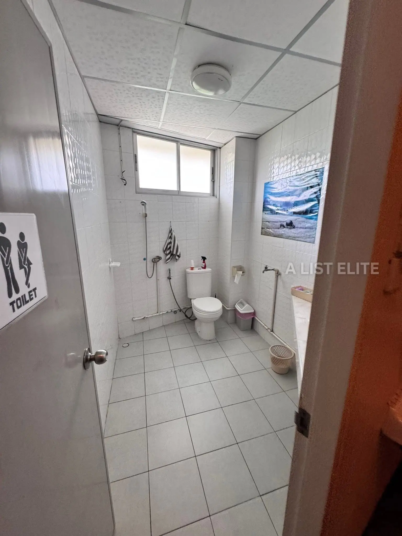 Immeuble d’angle près de la mer – Pratumnak Pattaya