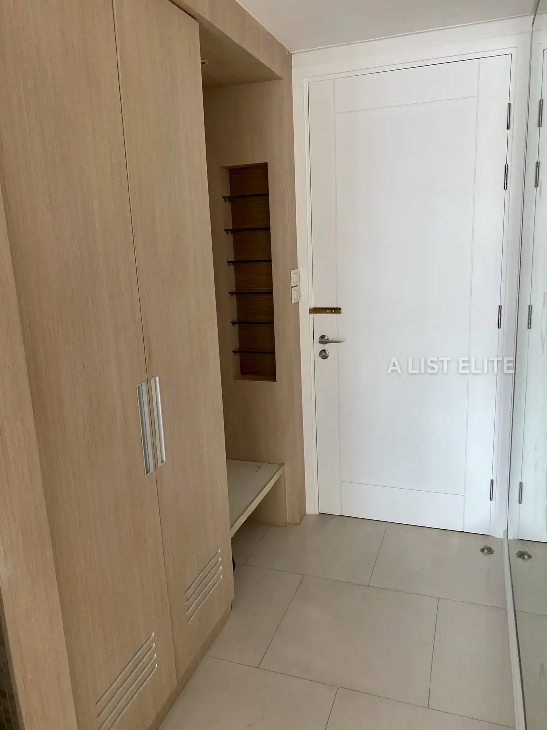 Wind Sukhumvit 23