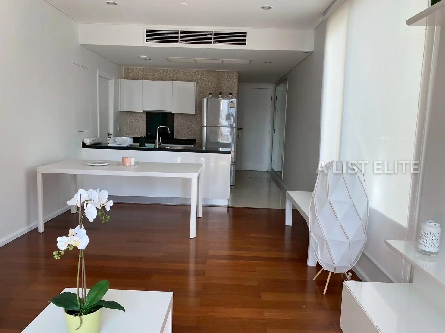 Wind Sukhumvit 23