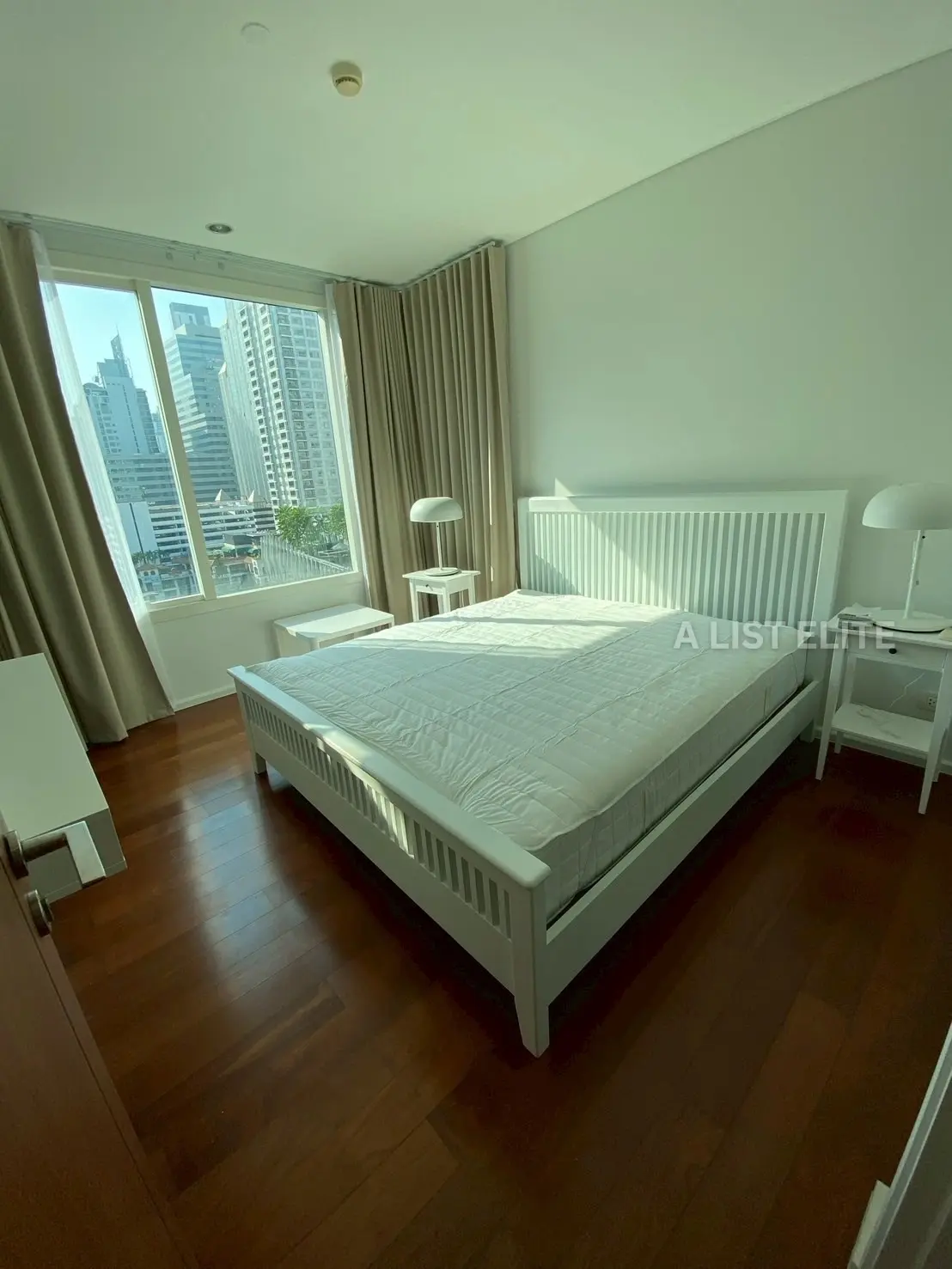 Wind Sukhumvit 23
