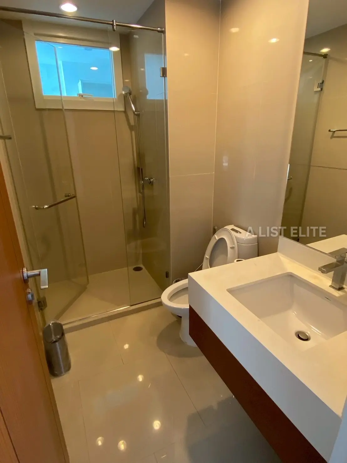 Wind Sukhumvit 23