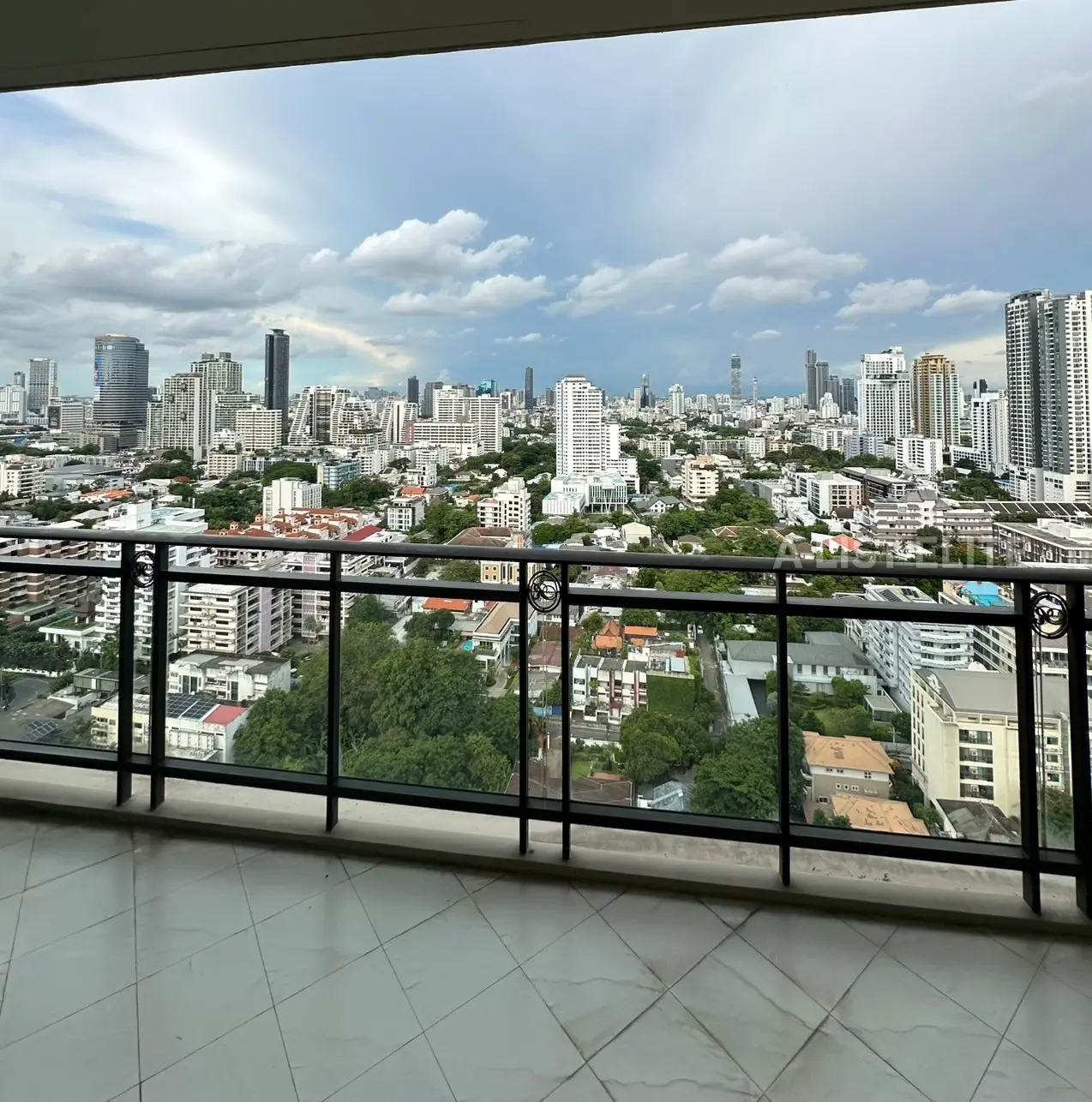 ROYCE Private Residences